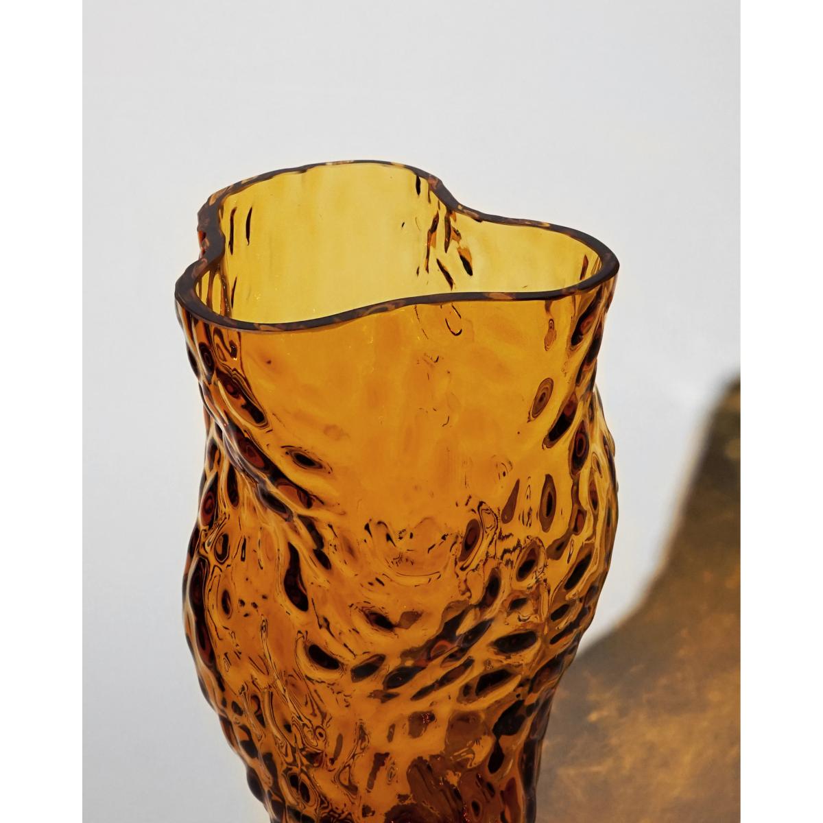 Hein Studio Ostrea Rock glass vase 30 cm Amber – image 3