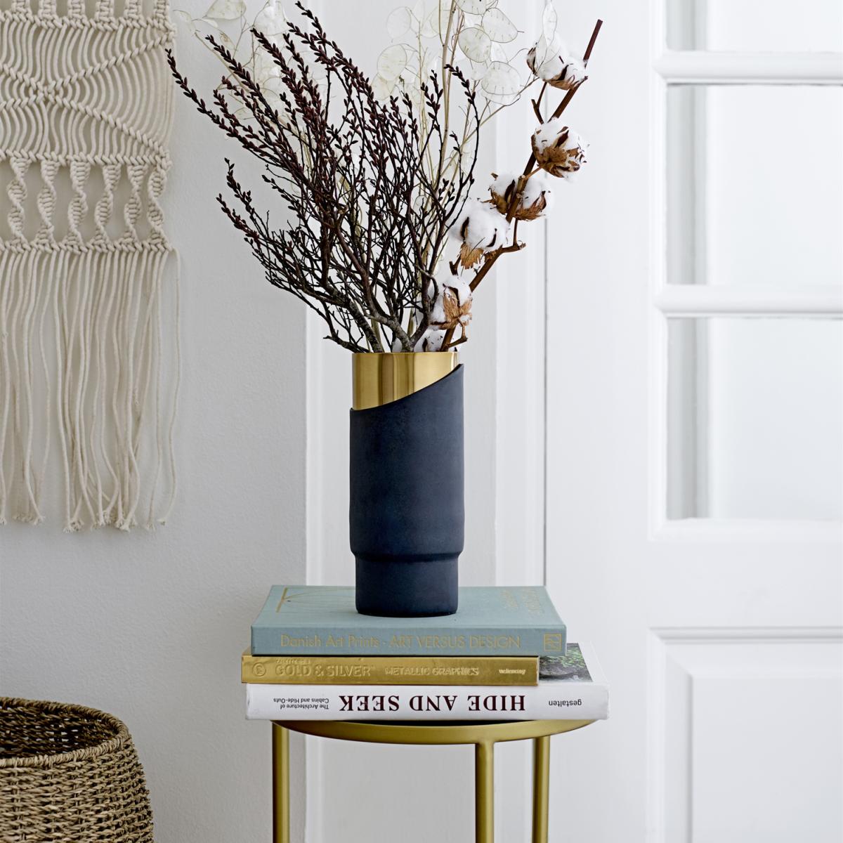 Bloomingville metal vase blue-gold 23 cm – image 2