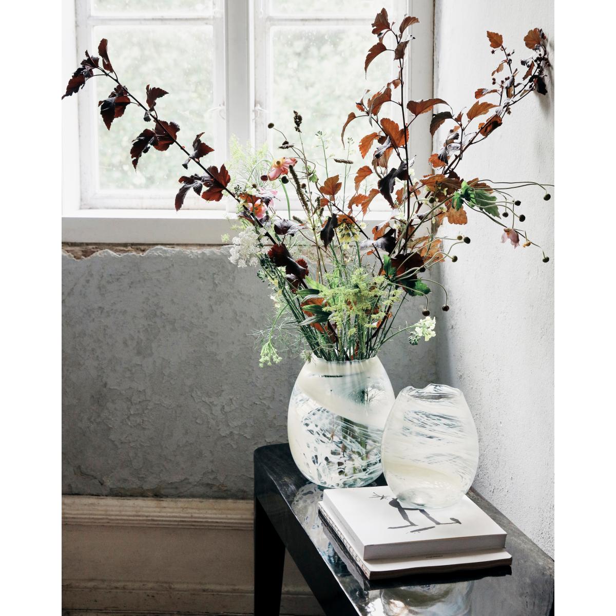 House Doctor Jupiter vase 25 cm Light green – image 7