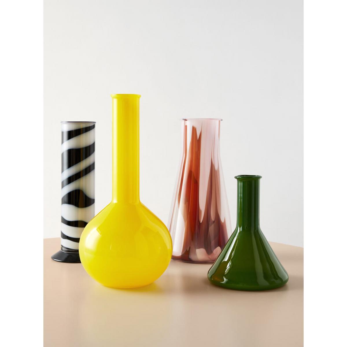 Kosta Boda Lab measuring glass vase 18.5 cm Green – image 3