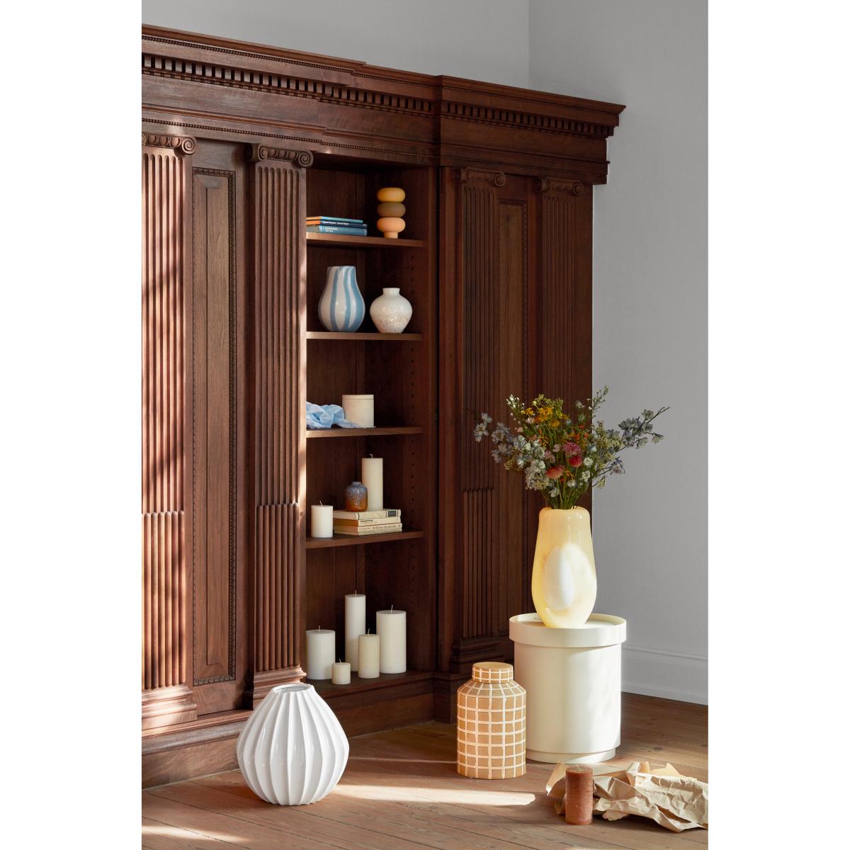 Wide vase ivory 40 cm – image 2