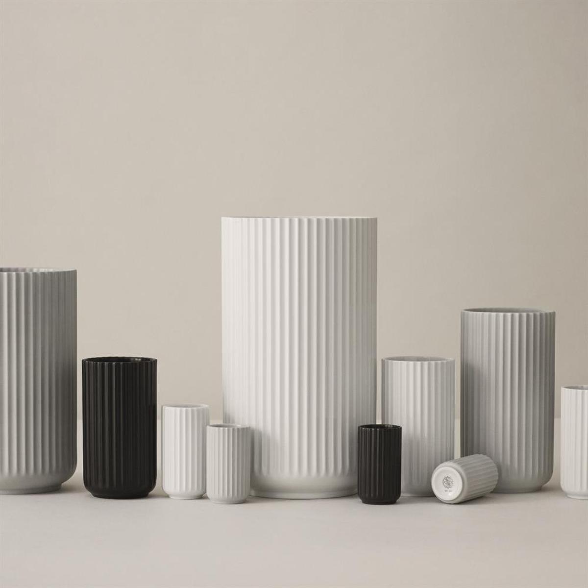 Lyngby vase black matte 20 cm – image 3