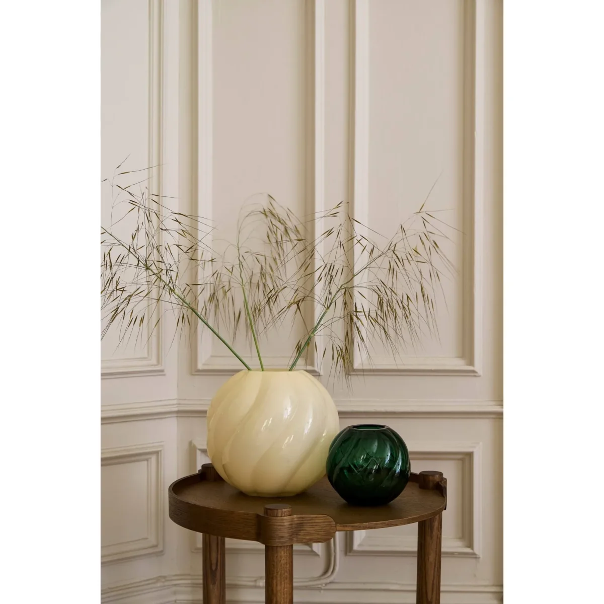 Cooee Design Twist ball vase 20 cm Butter yellow – image 2