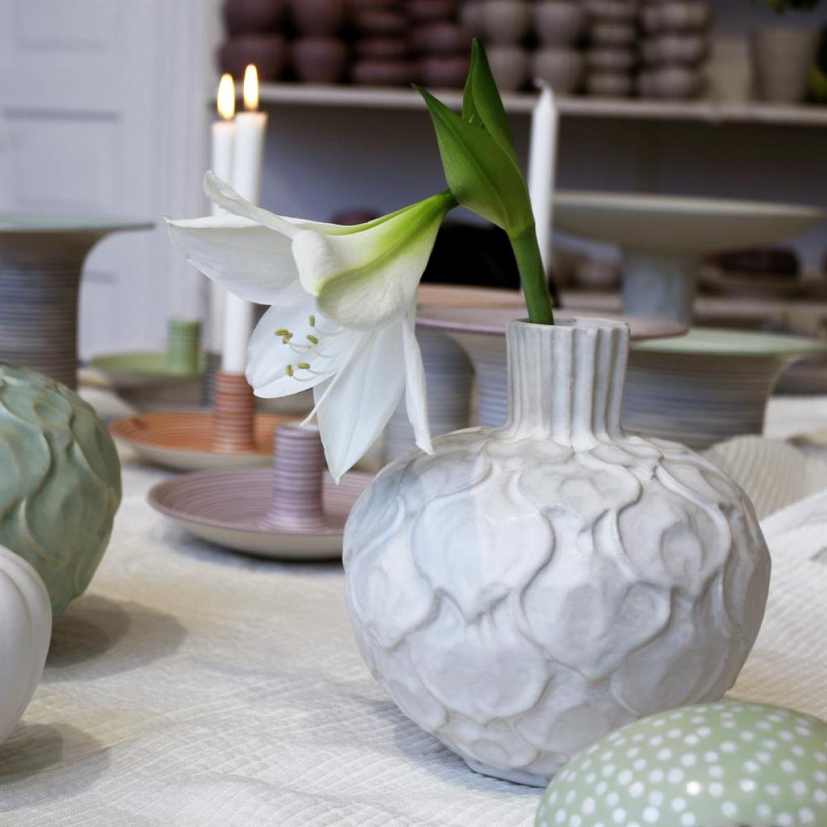 Kronärtskocka vase white 22 cm – image 2