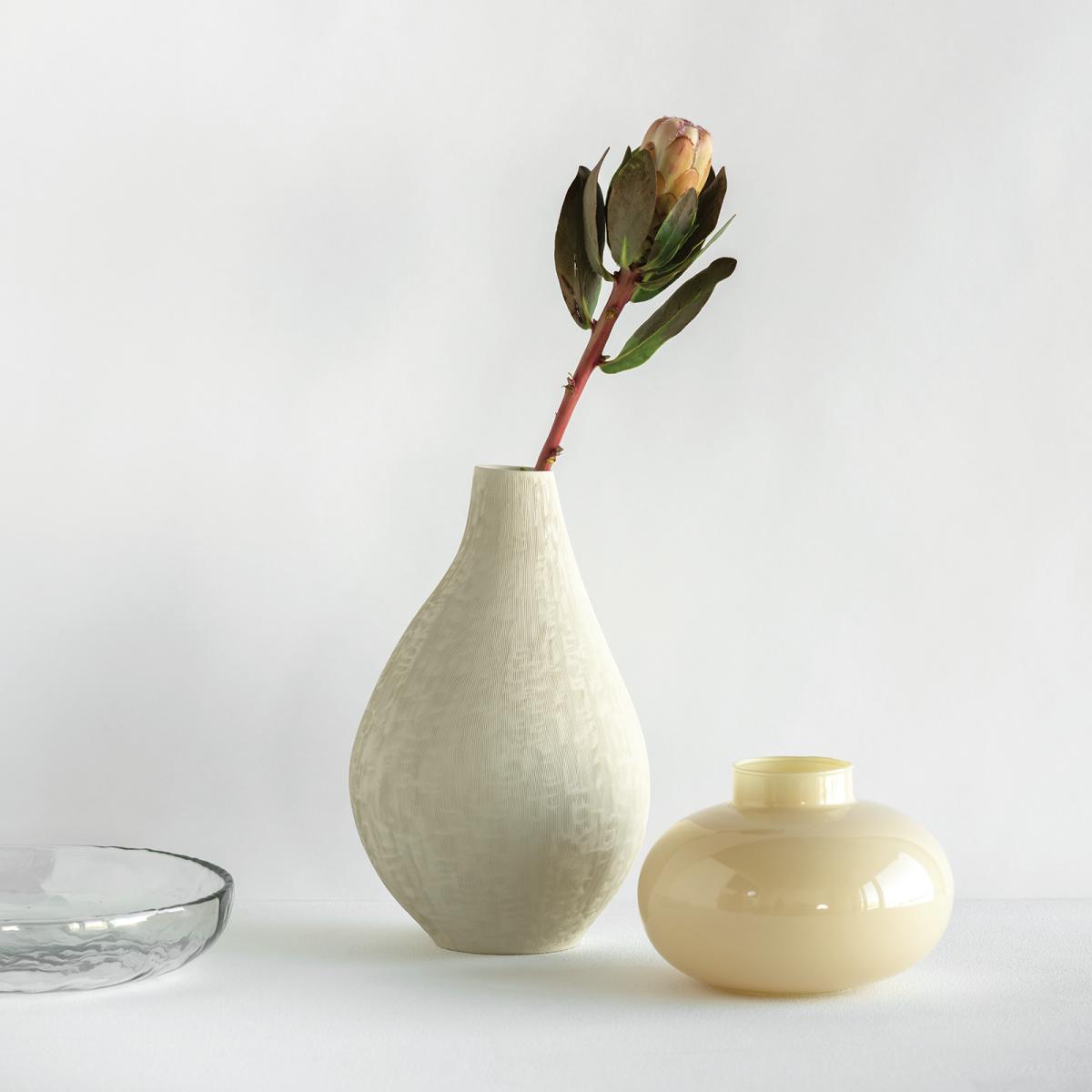 URBAN NATURE CULTURE Bella vase Ø18.6 cm French vanilla – image 3