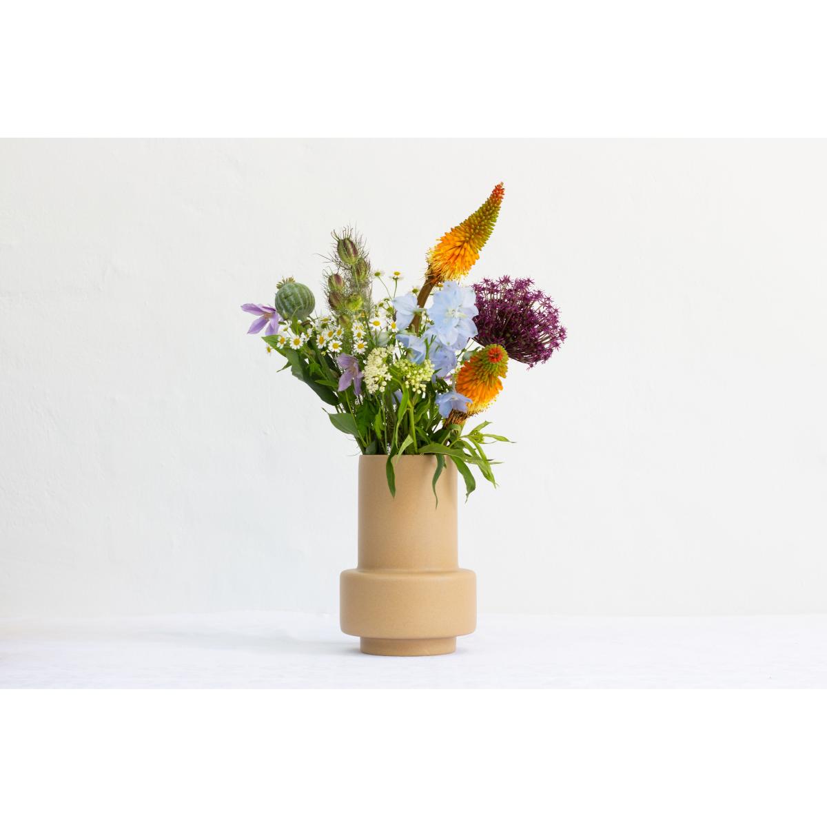 Ro Collection Hurricane vase L Ø17 Soft Ochre – image 2