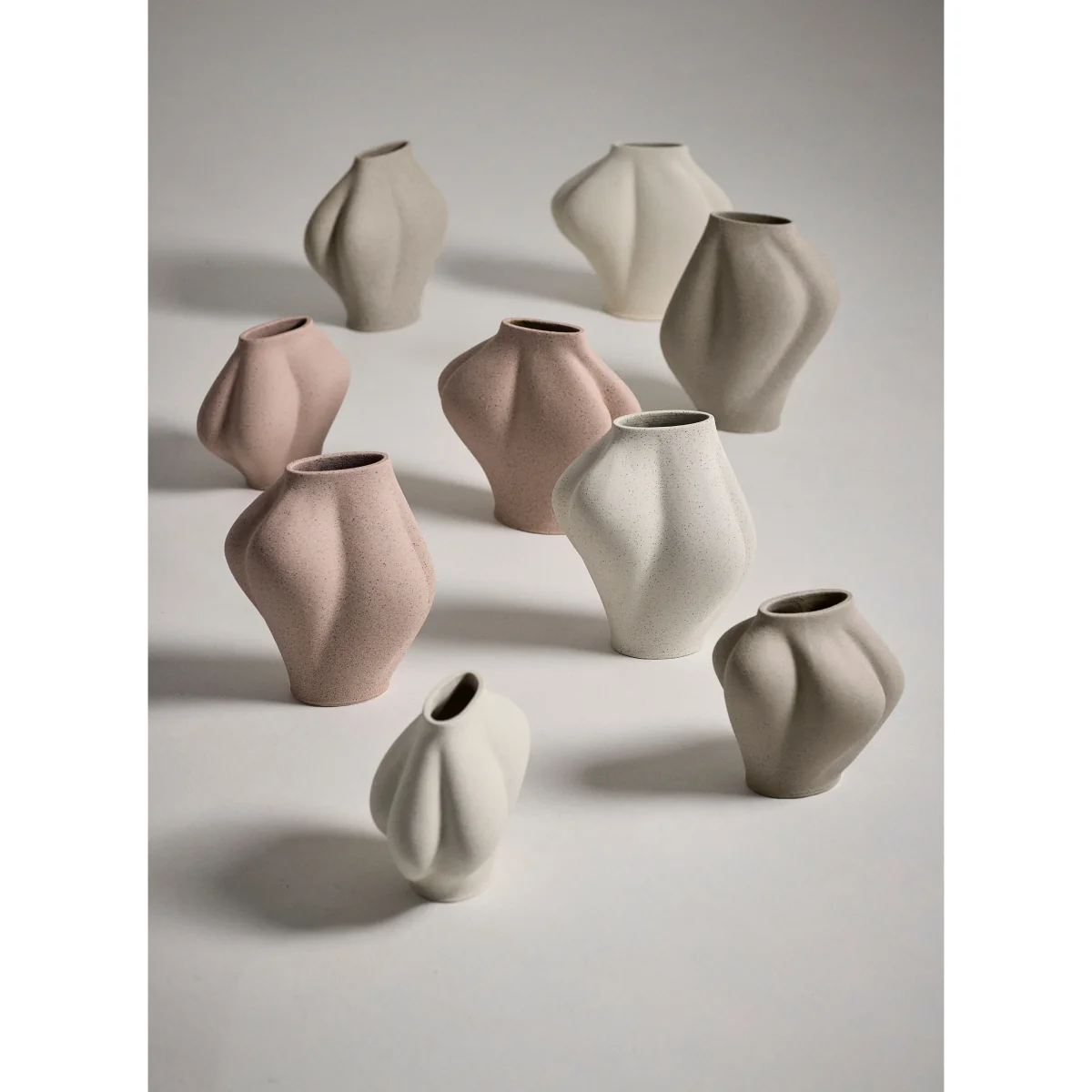AYTM Saltare vase Cream Ø15x25 cm – image 5