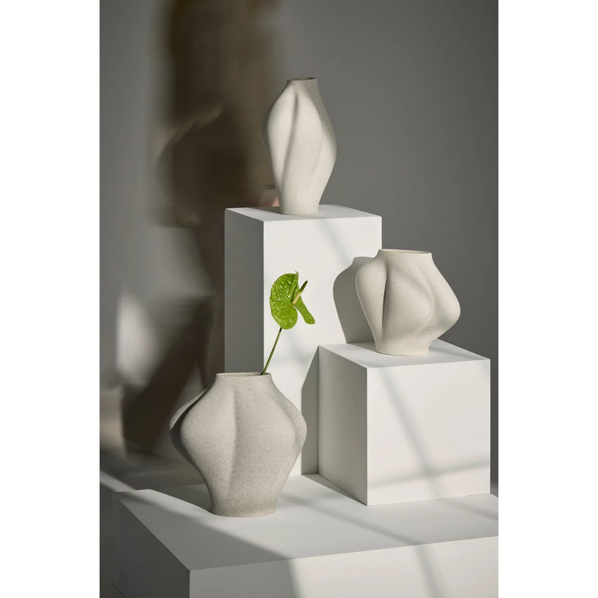 AYTM Saltare vase Cream Ø15x25 cm – image 7