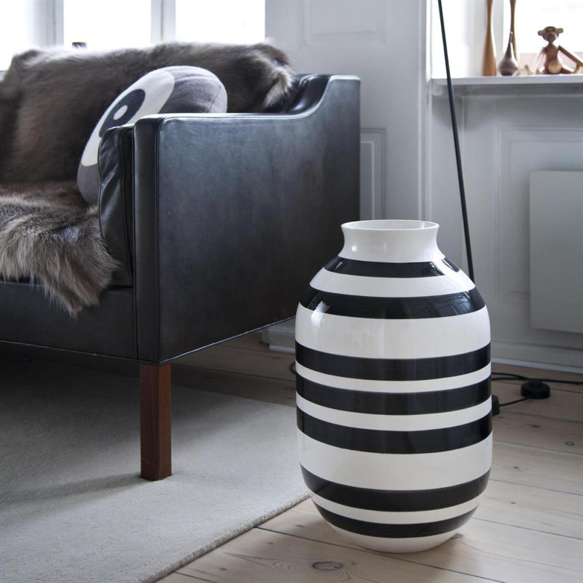 Omaggio vase 50 cm black – image 2