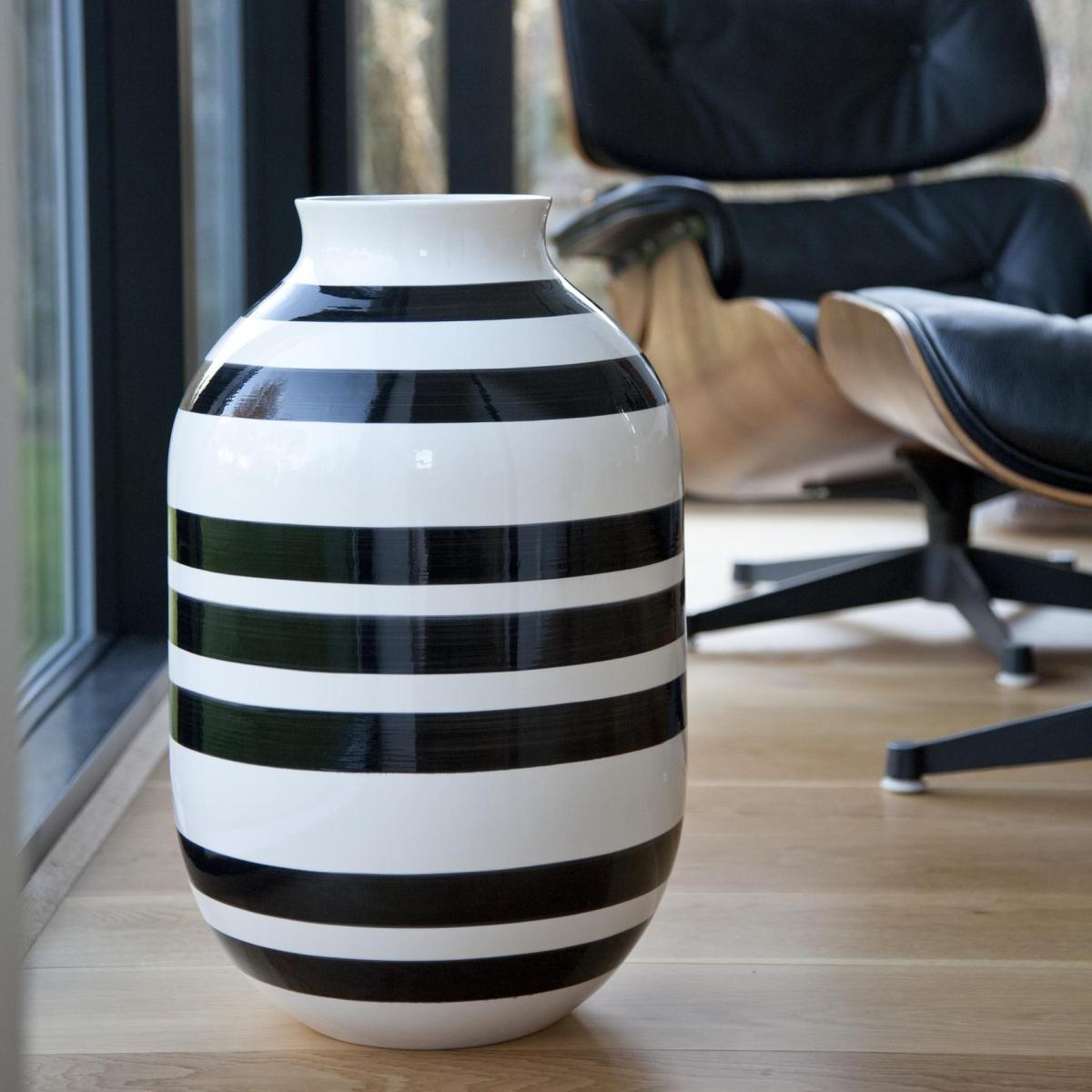 Omaggio vase 50 cm black – image 3