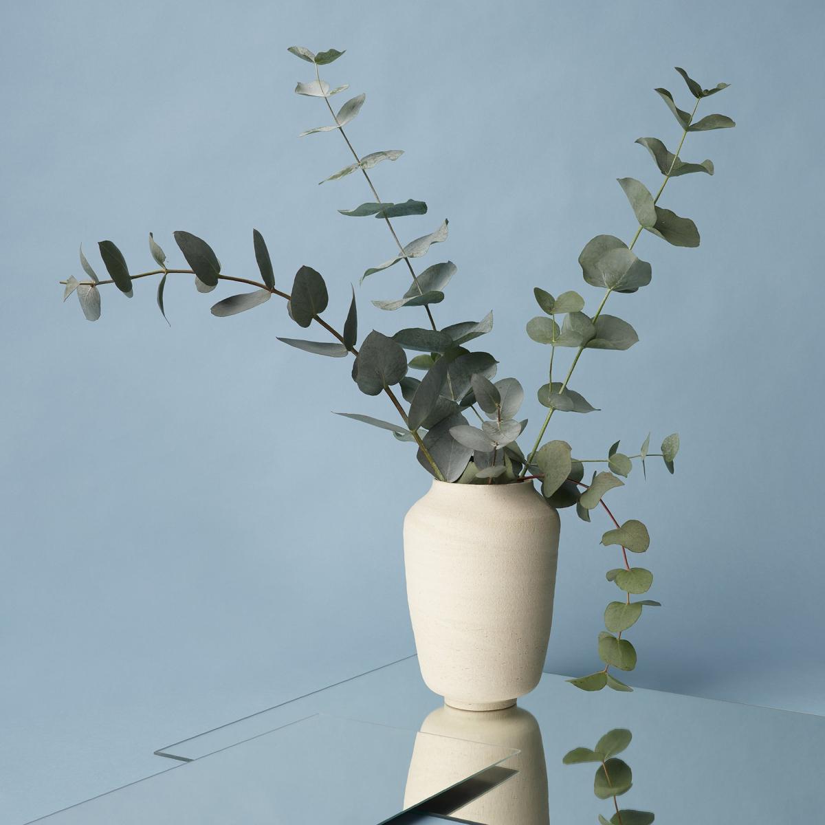 Hand turned vase no. 59 Classic Vanilla – image 7