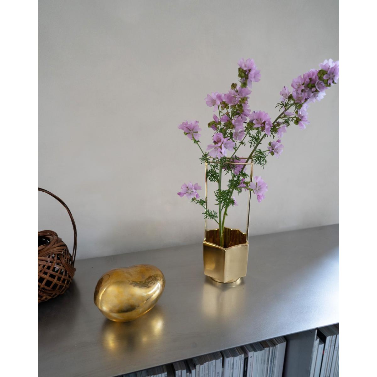 Hein Studio Ikebana vase 30 cm Brass – image 6
