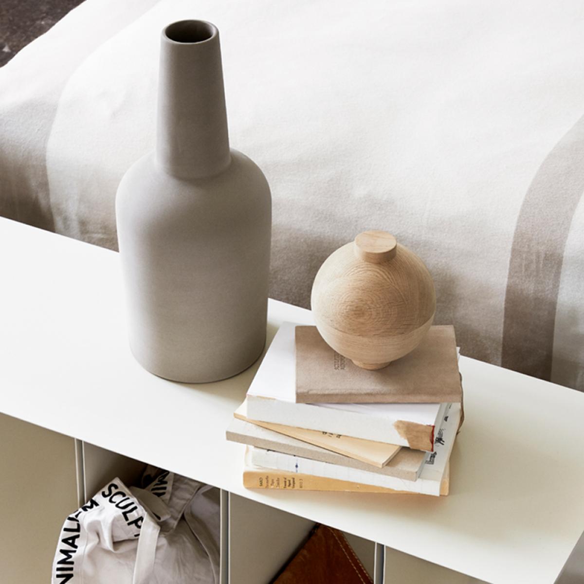 Kristina Dam Studio Dome vase Grey engobe large – image 4