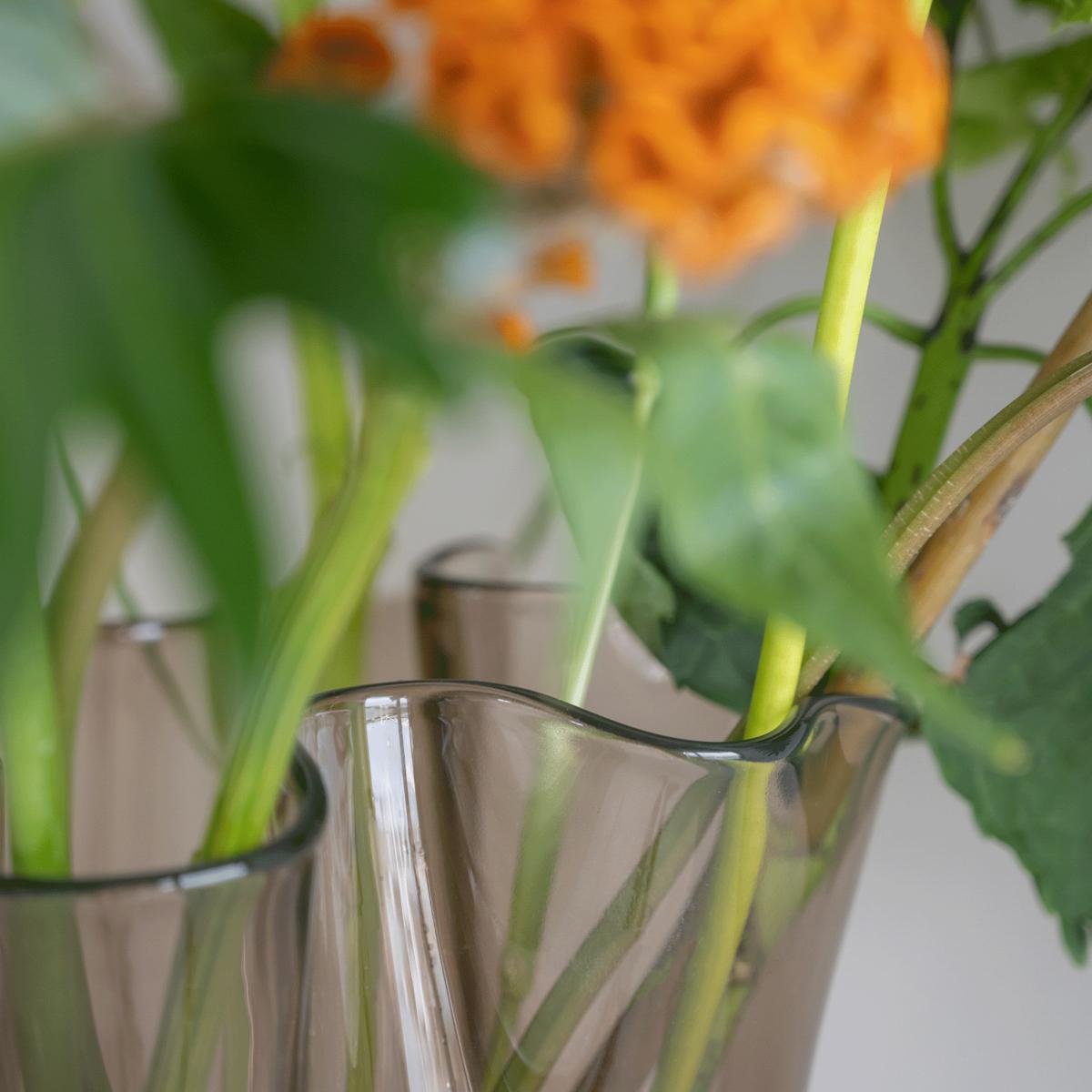 Waves vase 32 cm Taupe – image 3