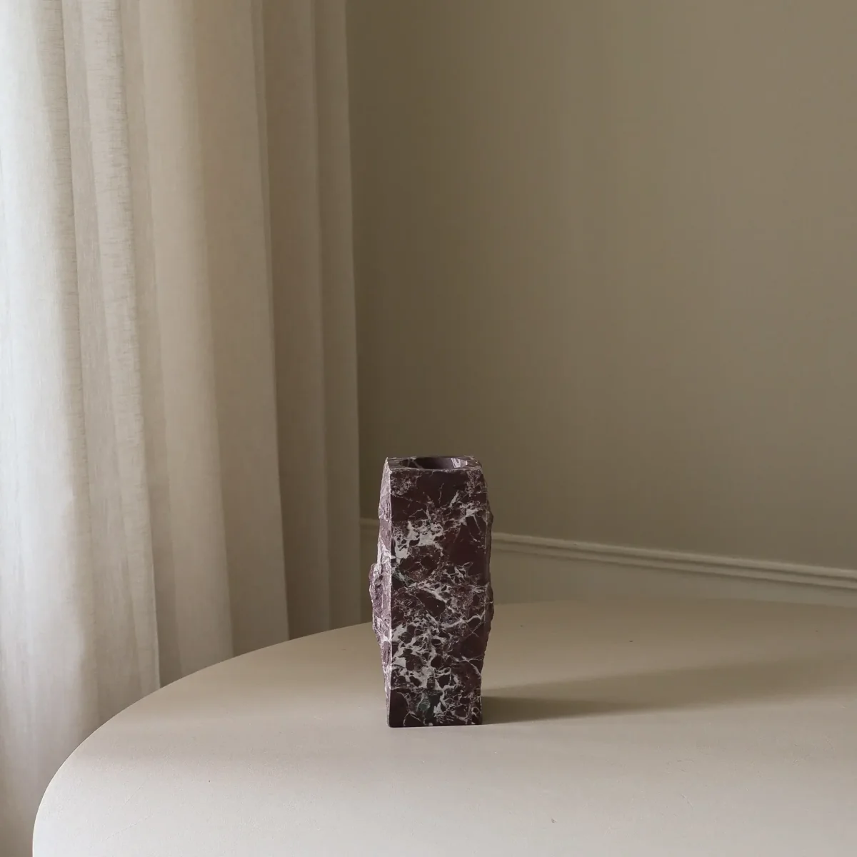 Botané Rosso Levanto Edge marble vase Small 25 cm – image 3
