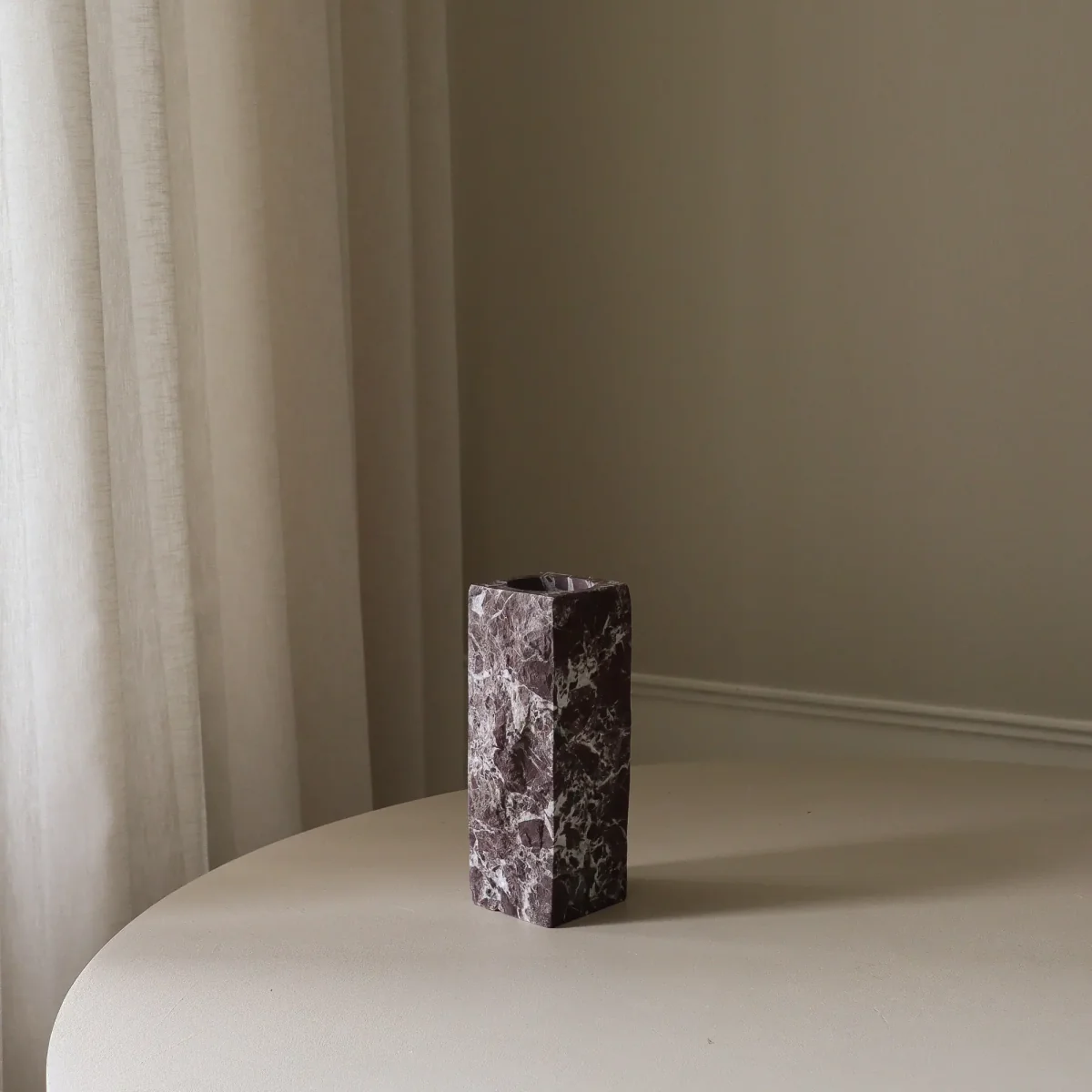 Botané Rosso Levanto Edge marble vase Small 25 cm – image 5