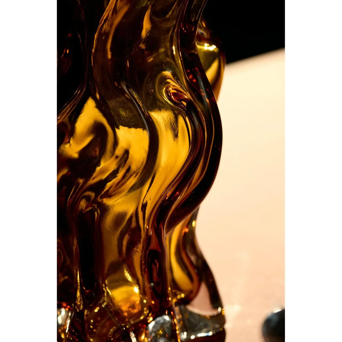 AYTM Vena vase M Amber – image 3