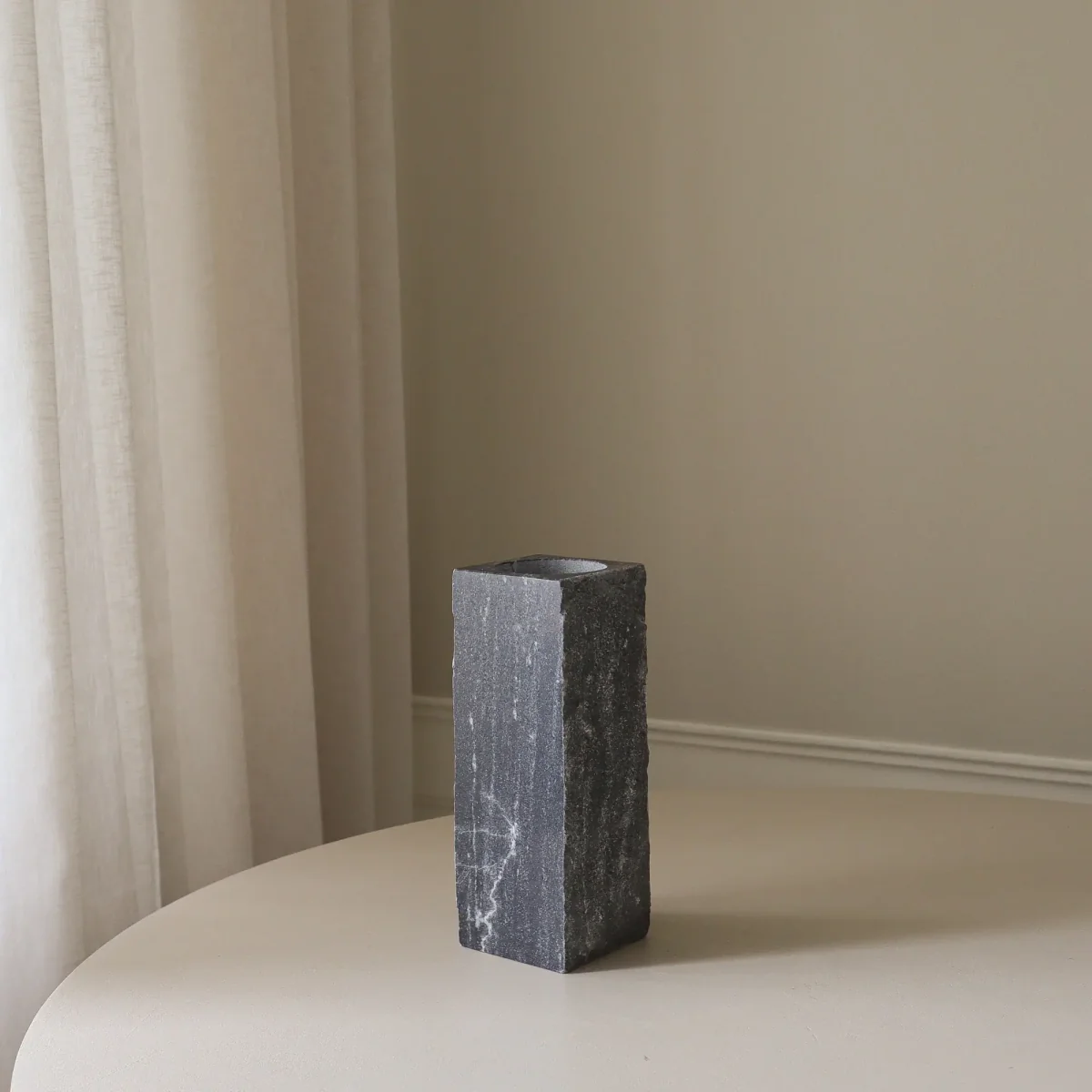 Botané Cartier Edge marble vase Medium 30 cm – image 2