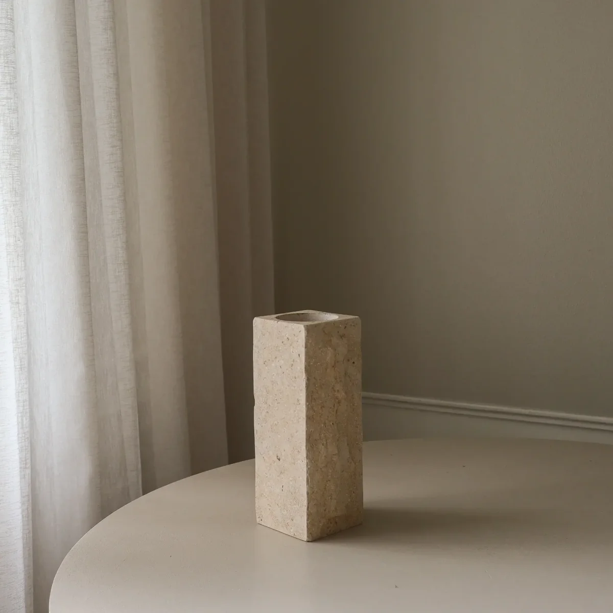 Botané Limestone Edge marble vase Medium 30 cm – image 5