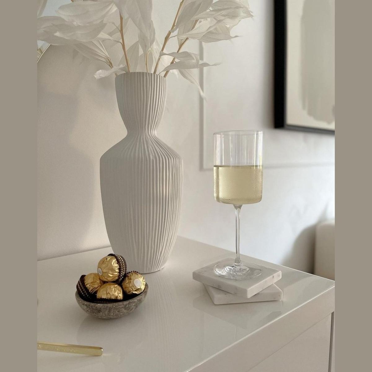 Gallery Interiors Hirano Vase | Outlet – image 5
