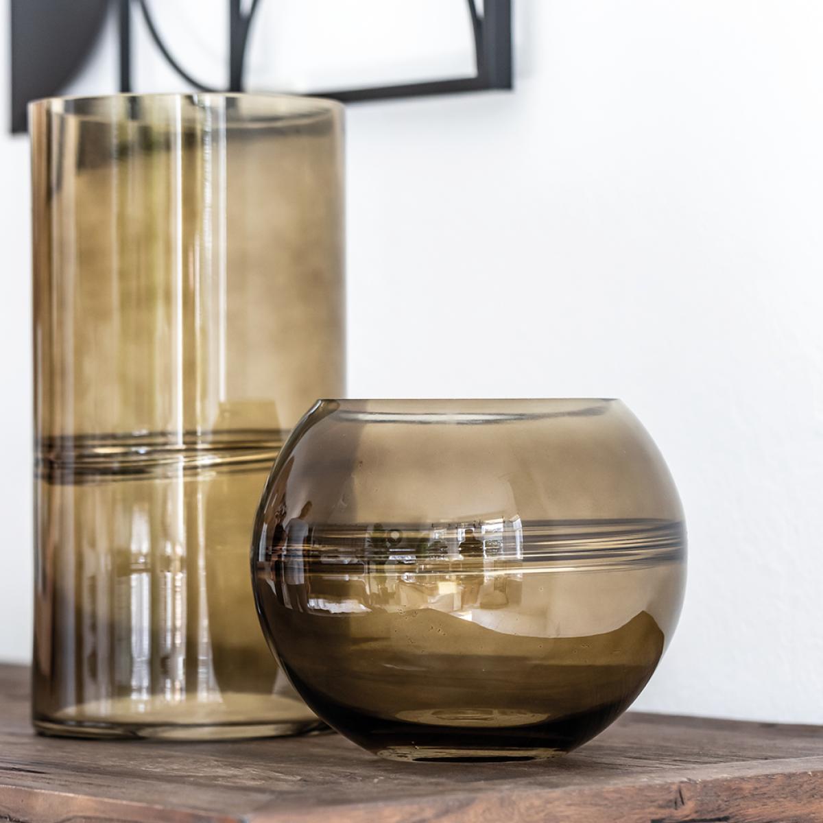 Olivia's Amber Round Vase | Outlet – image 3