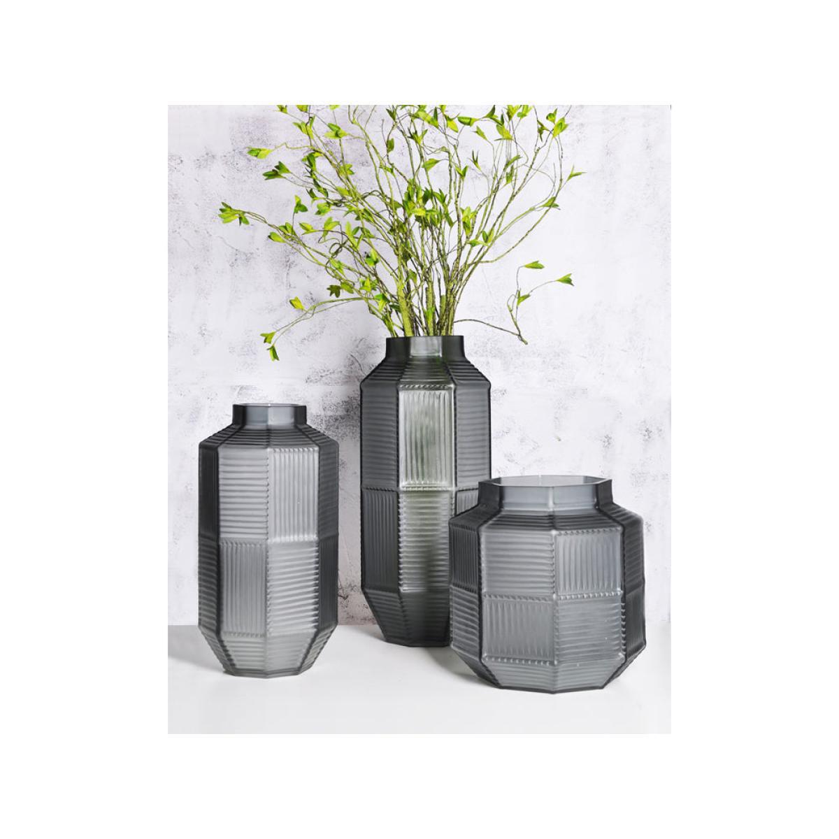 Liang & Eimil Newell I Grey Vases – image 4
