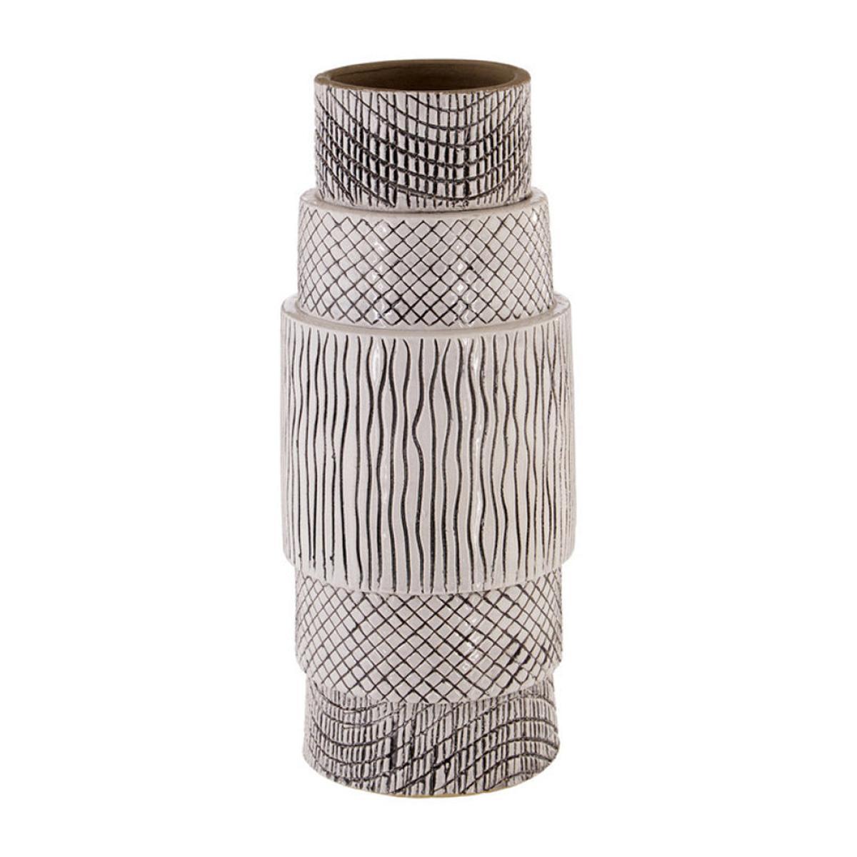 Olivia's Line Vase – image 2
