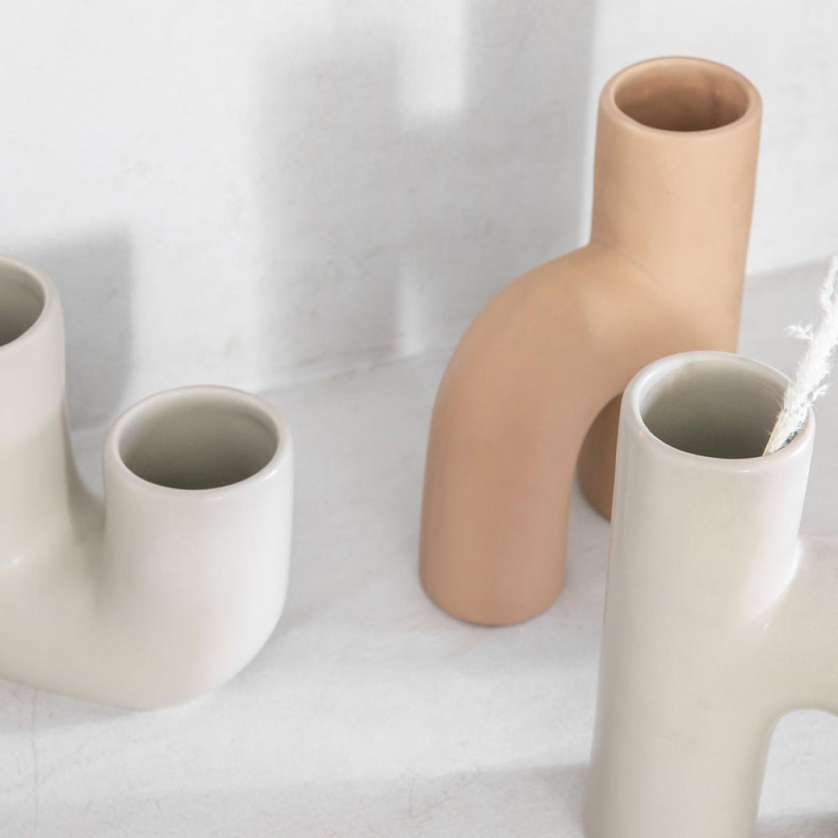 Gallery Interiors Harland Vase Grey – image 3