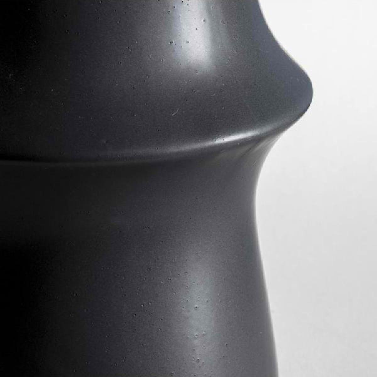 Gallery Interiors Kofu Vase | Outlet – image 3