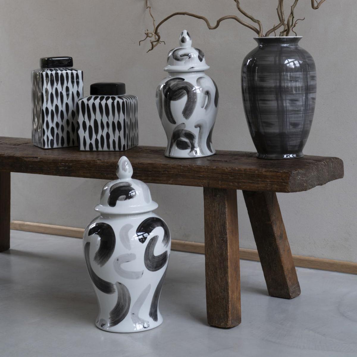 Libra Calm Neutral Collection - Crosshatch Ceramic Vase in Grey – image 5