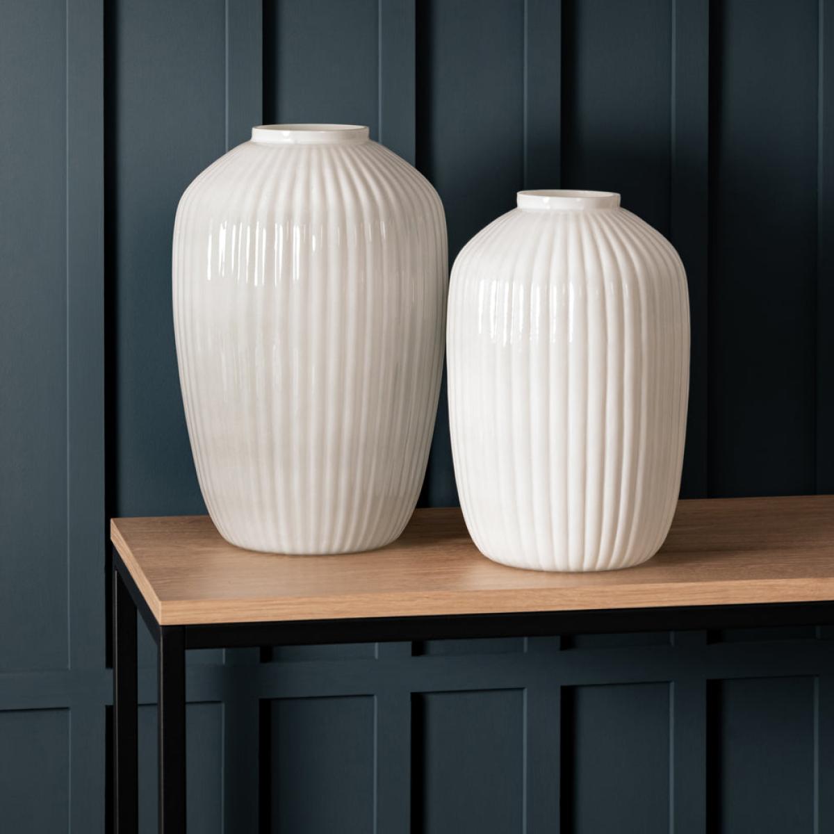 Gallery Interiors Freda Vase in White / Large – image 4