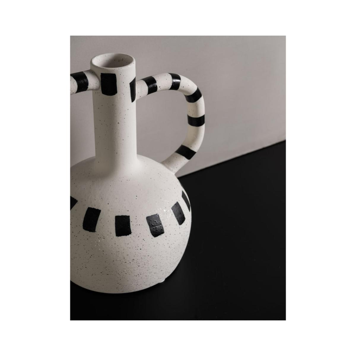 Liang & Eimil Irving Vase – image 3