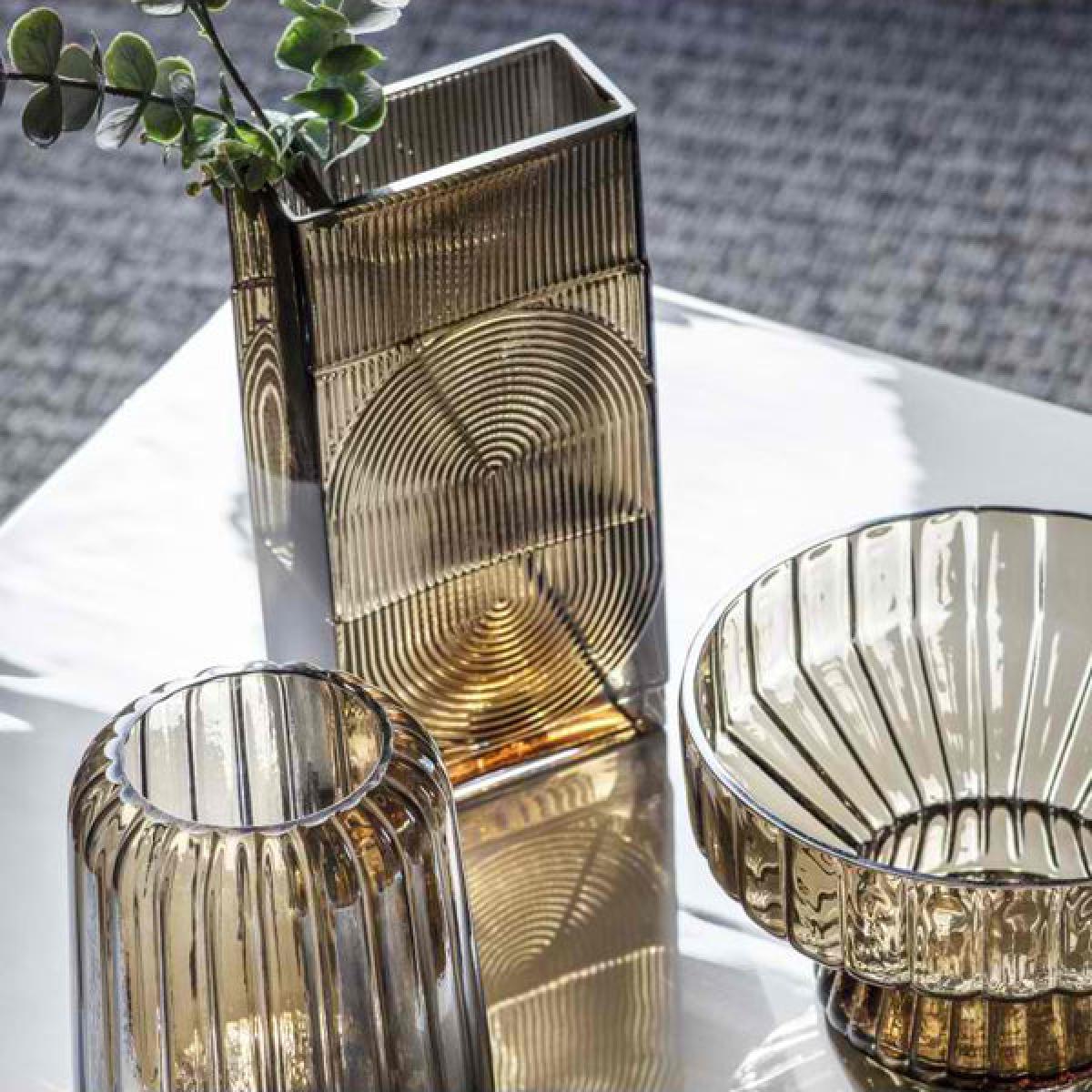 Gallery Interiors Savaro Vase | Outlet / Green – image 4
