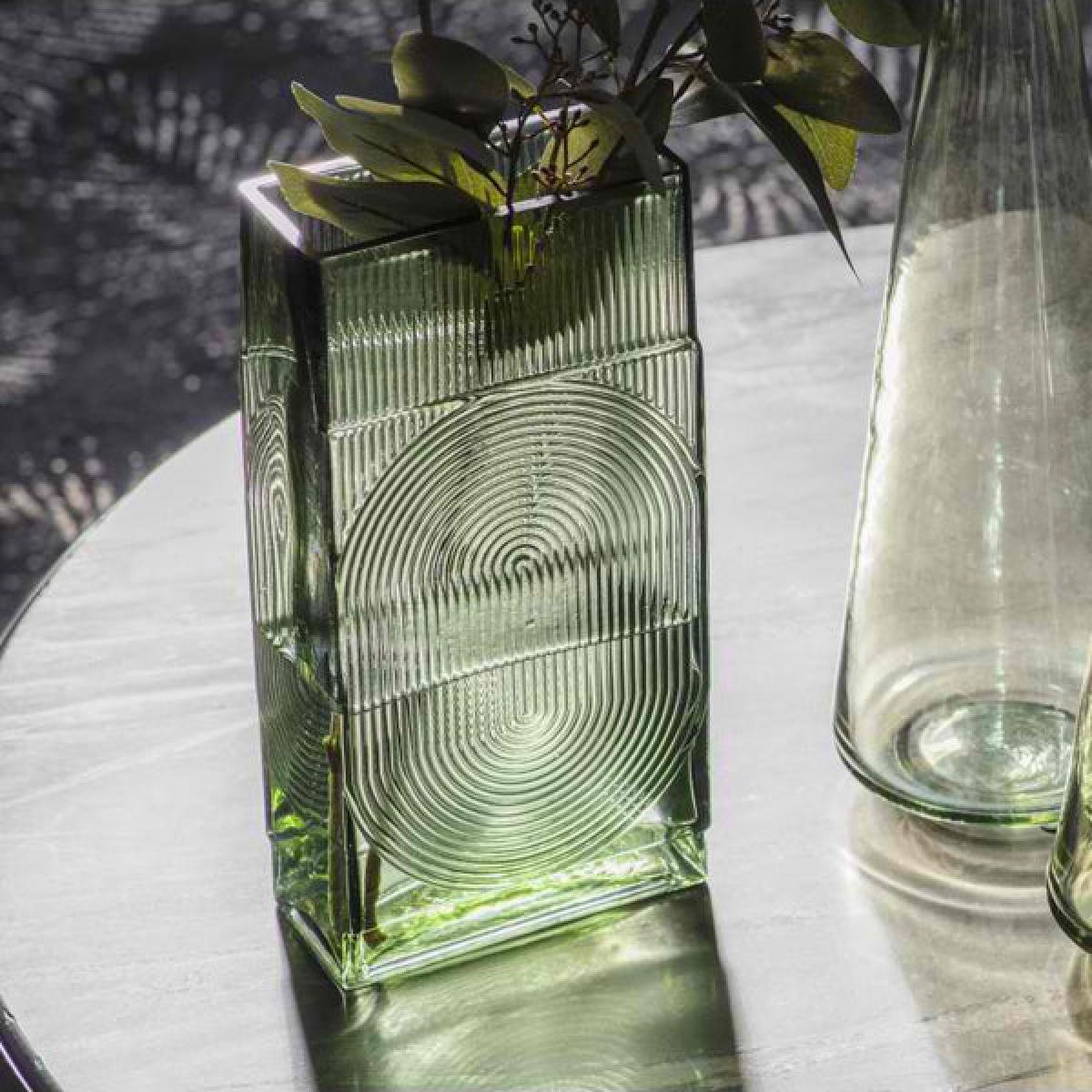 Gallery Interiors Savaro Vase | Outlet / Green – image 1