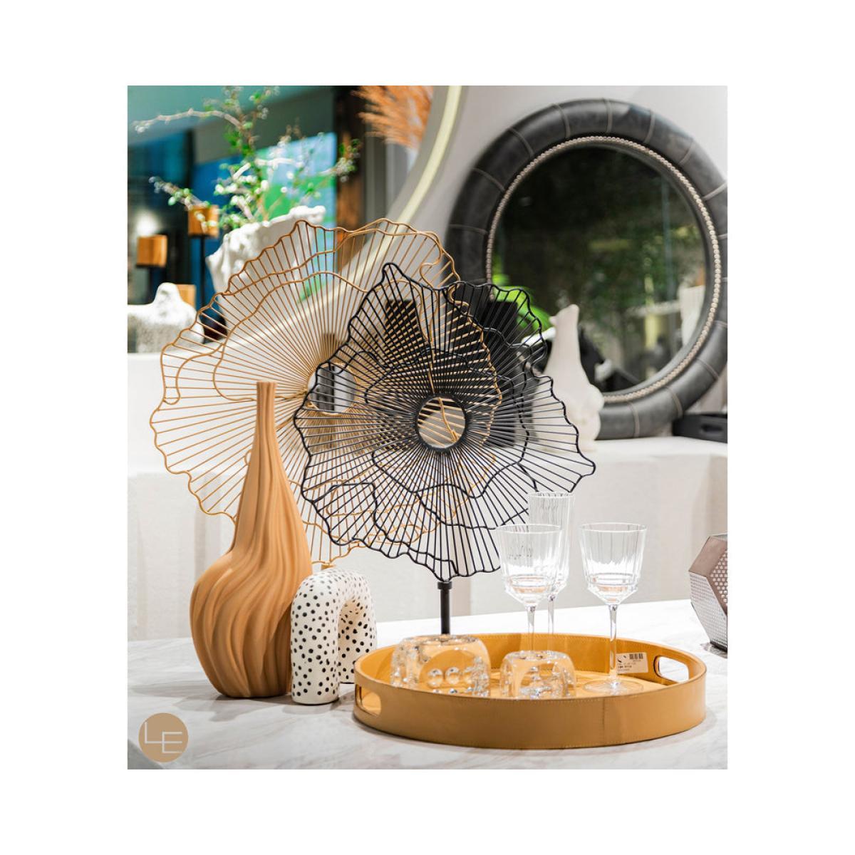 Liang & Eimil Ceremoni Sandy Soil Yellow Vase | Outlet – image 3