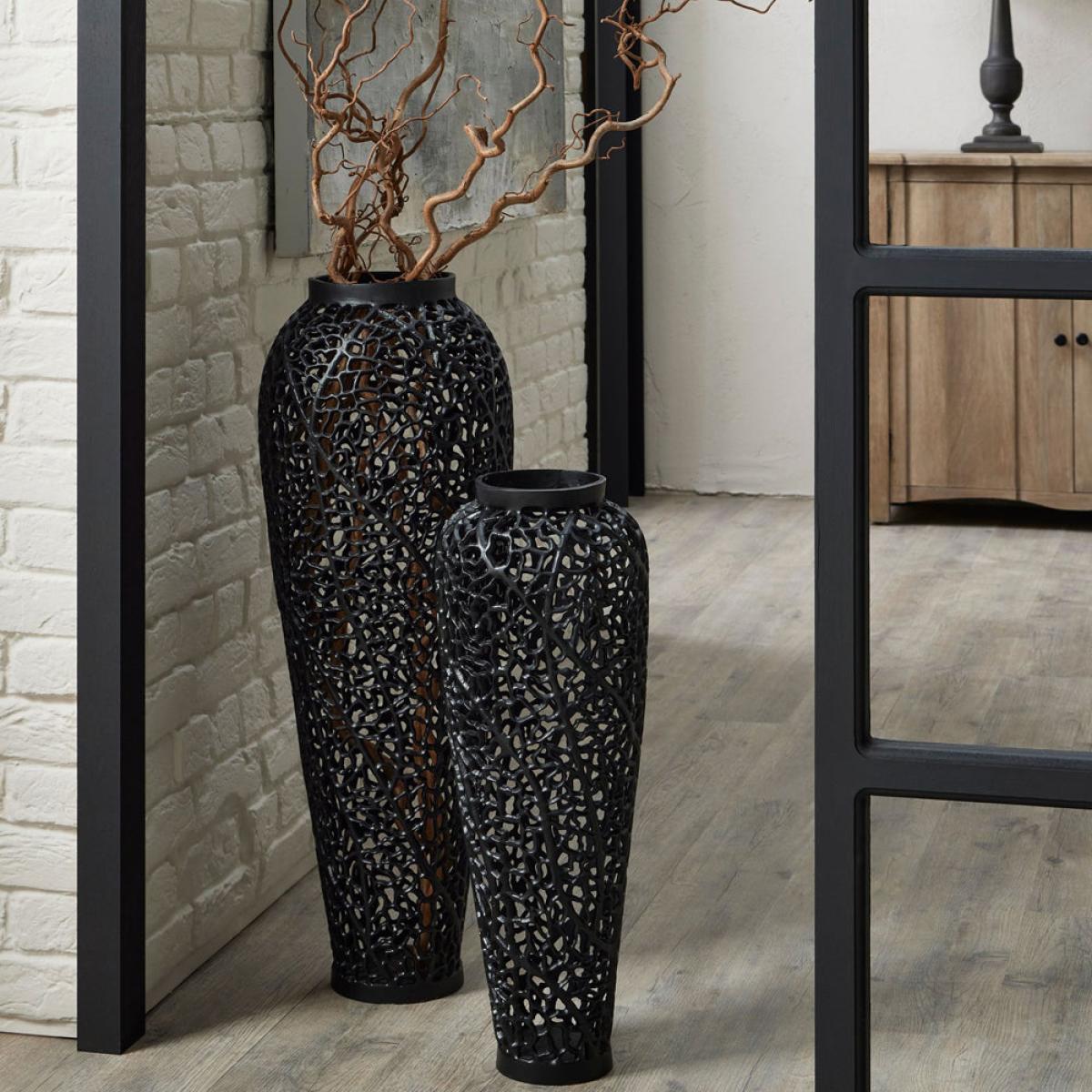Hill Interiors Black Cast Lattice Vase – image 2