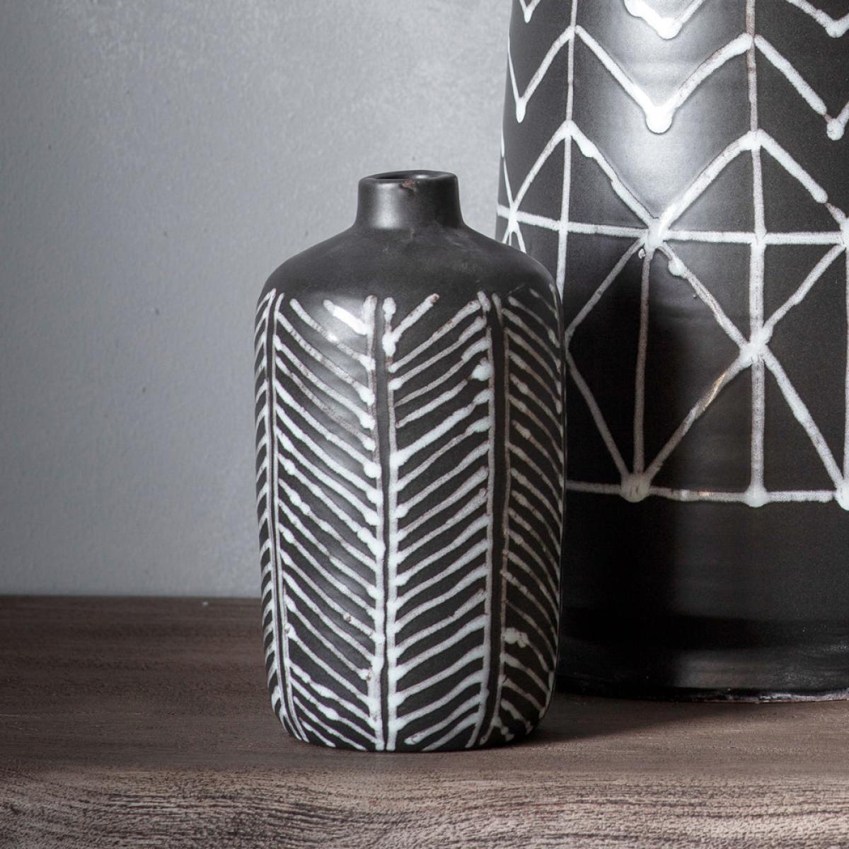 Gallery Direct Curillo Black Vase – image 2