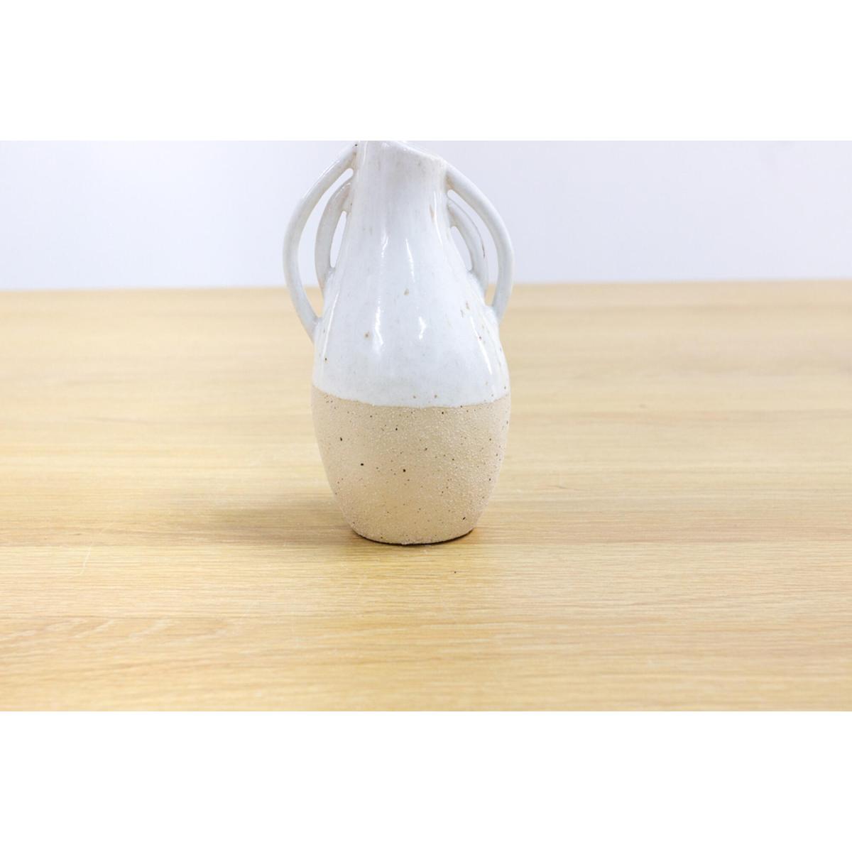 Enricher Vase in White Medium – image 2