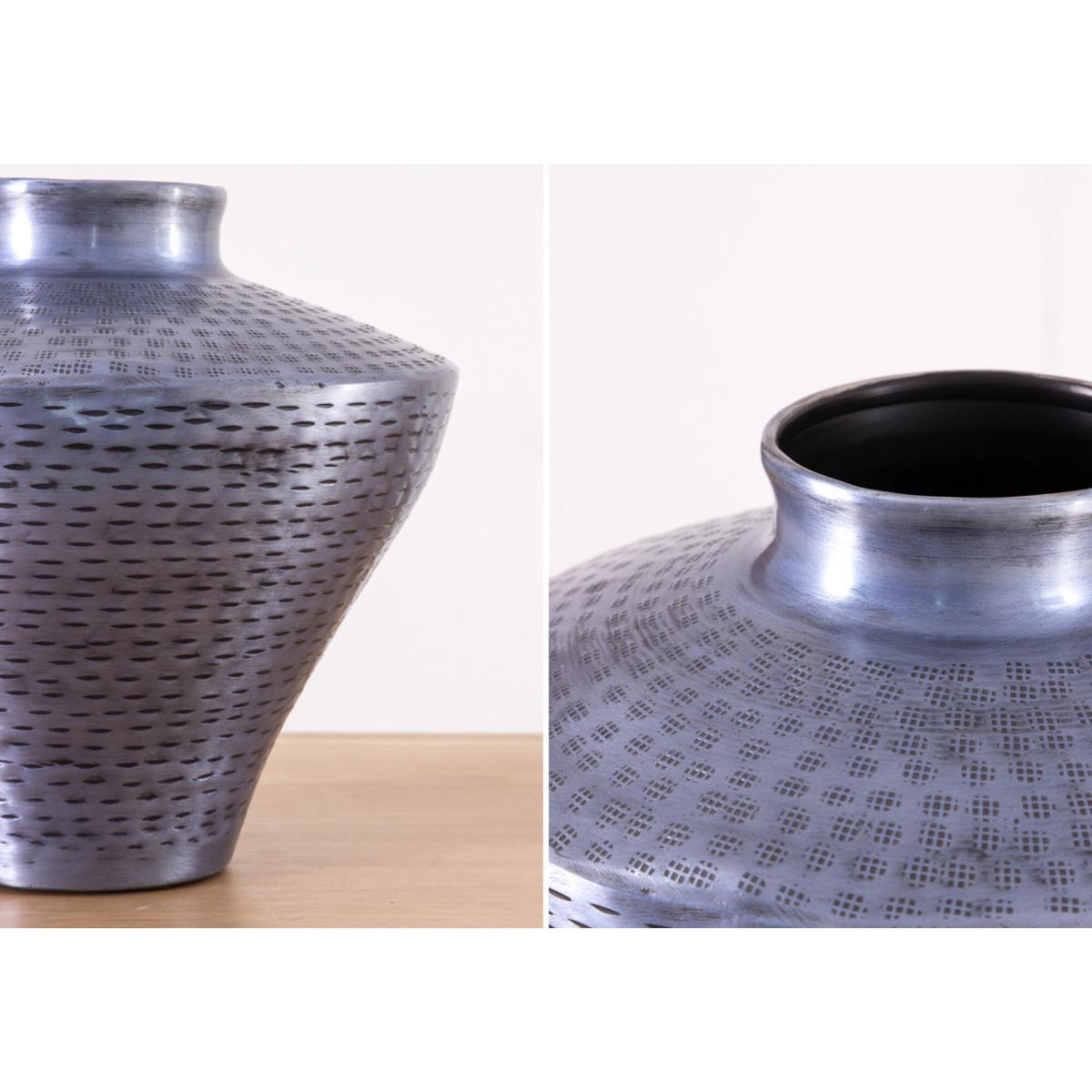 Elita Antique Silver Vase – image 3