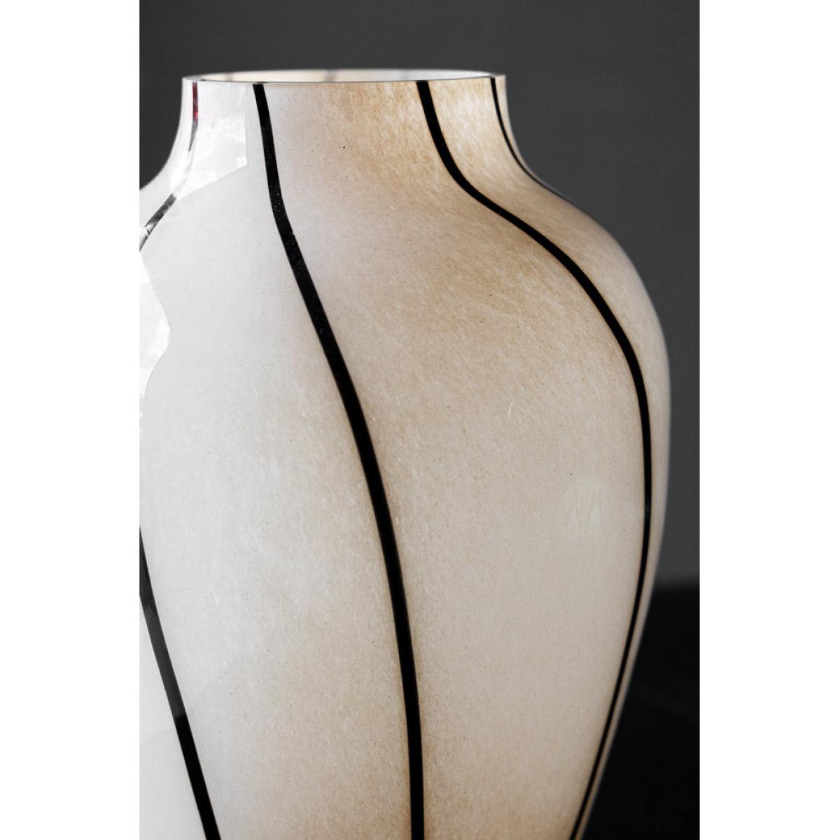 Statement Monochrome Swirl Vase – image 2