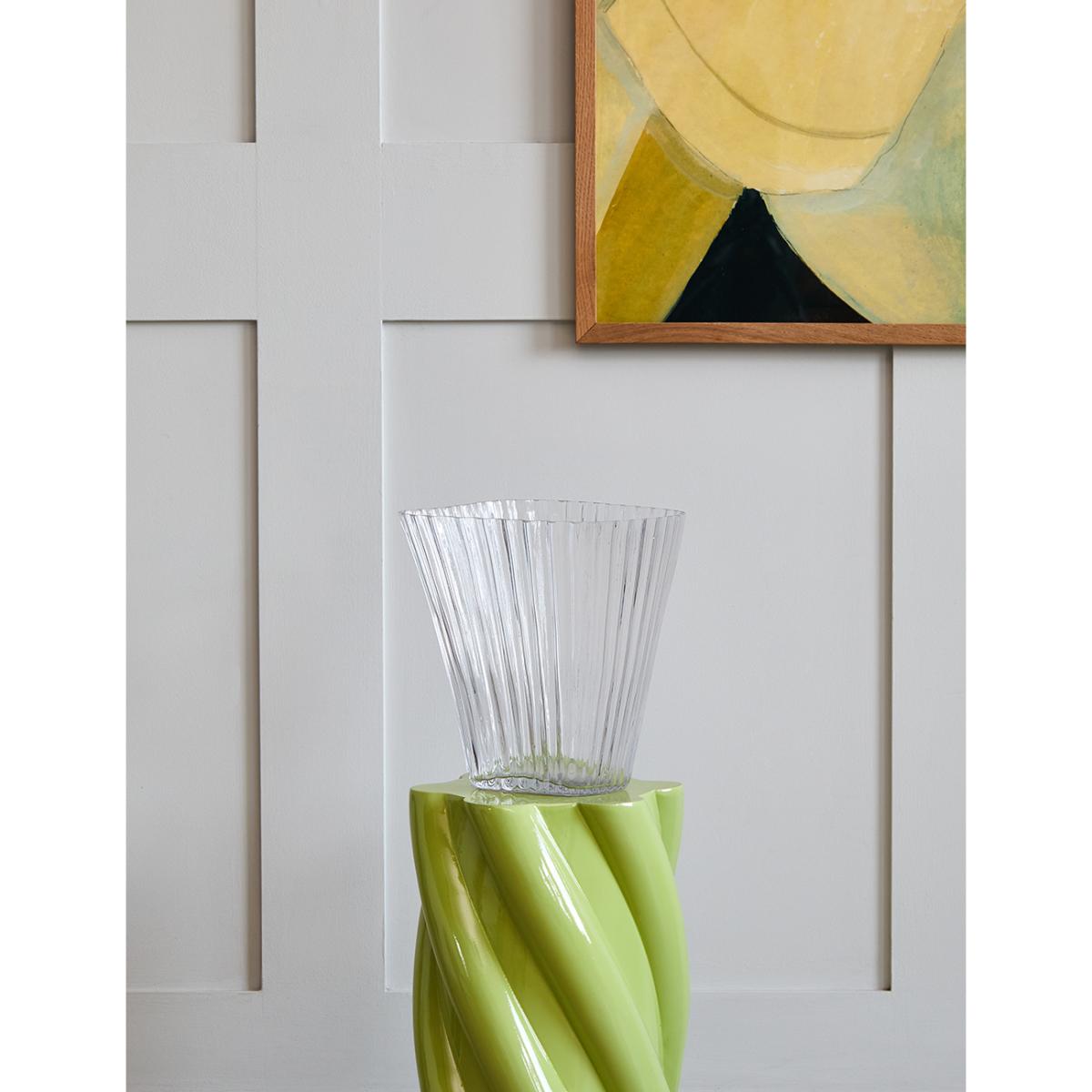 Wavy Glass Vase – image 2