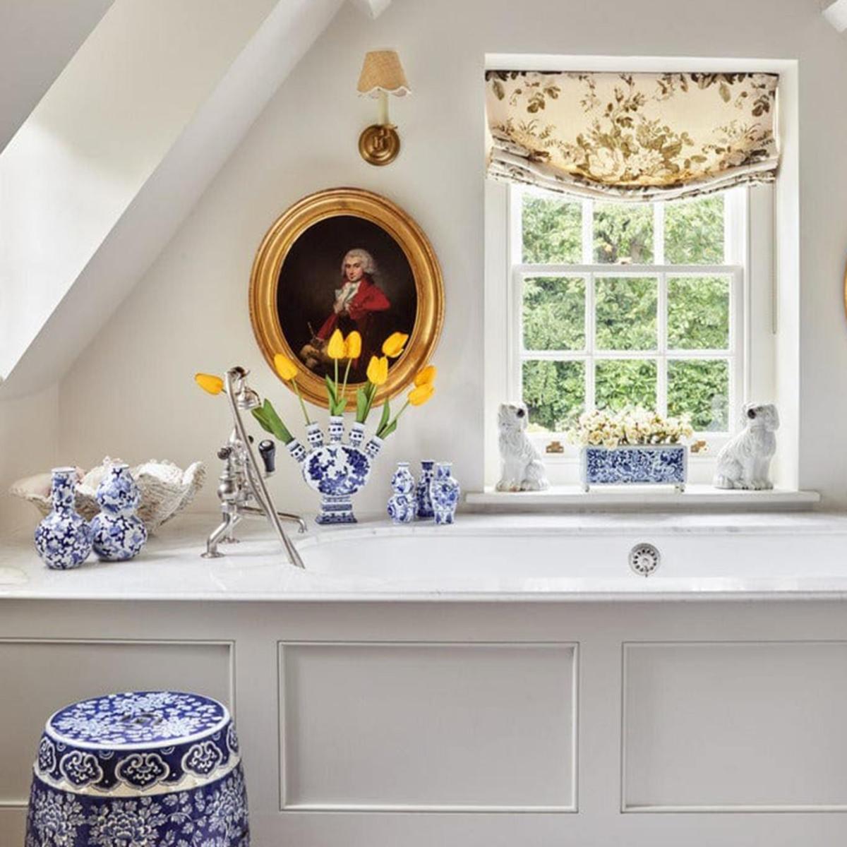 Blue / White Delft Tulipiere Rectangle Vase | Casabyjj – image 2