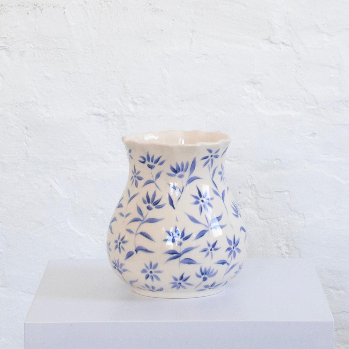Sunburst Floral Short Scallop Vase - Blue Rosanna Corfe – image 2