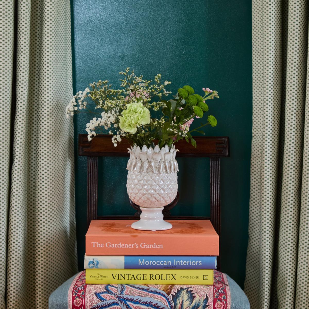 White Pineapple Vase | Casabyjj – image 3