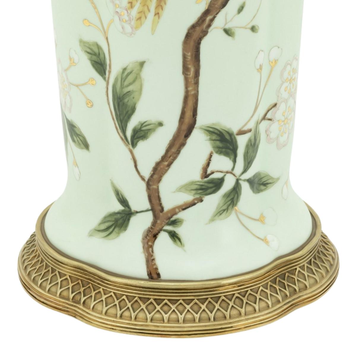 White / Gold Bridgerton Vase Songbird | Casabyjj – image 3