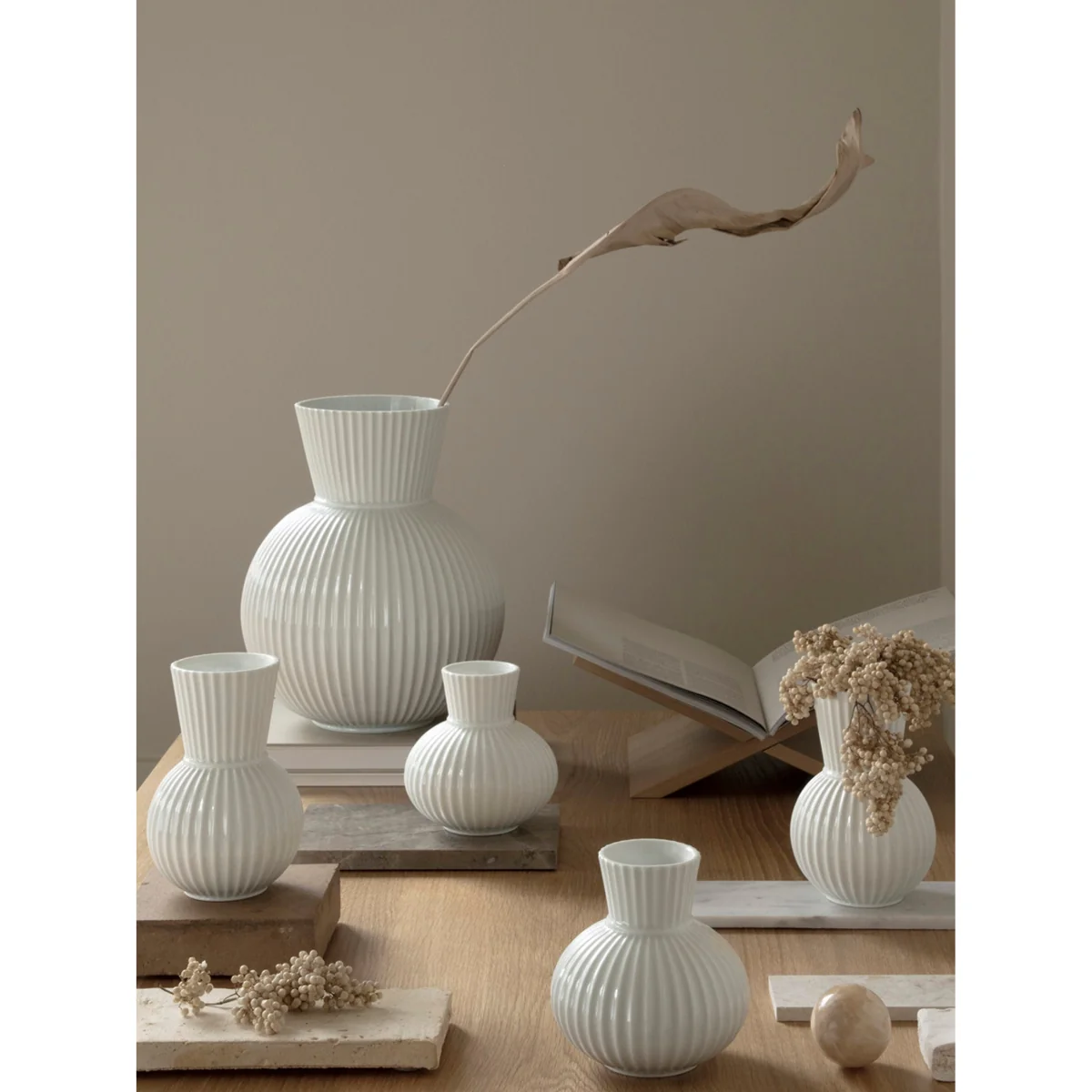 Porcelain Vase Tura, H 34 cm – image 2