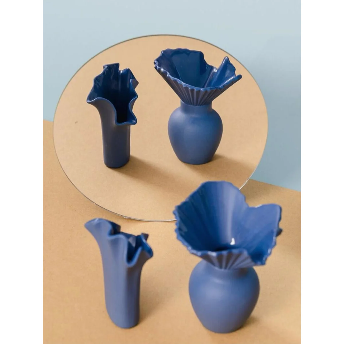 Porcelain Mini Vase Asym Midnight, H 10 cm – image 2