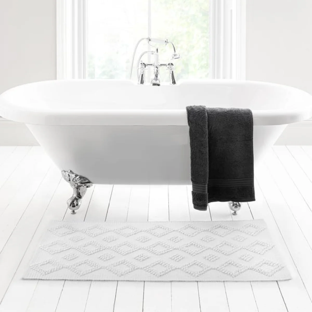 Nomadic Diamond White Flatweave Runner White – image 1