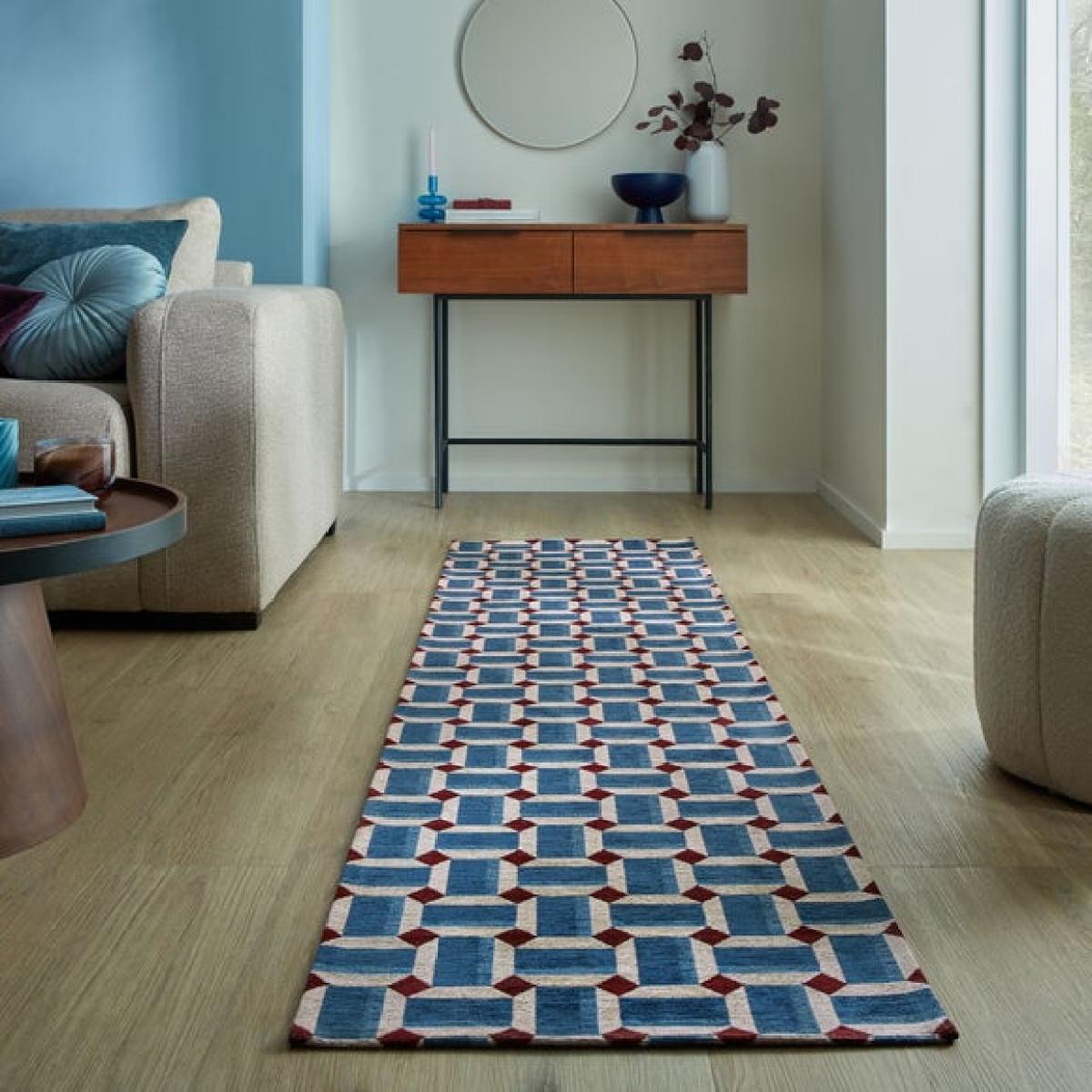 Lennox Geometric Runner – image 1