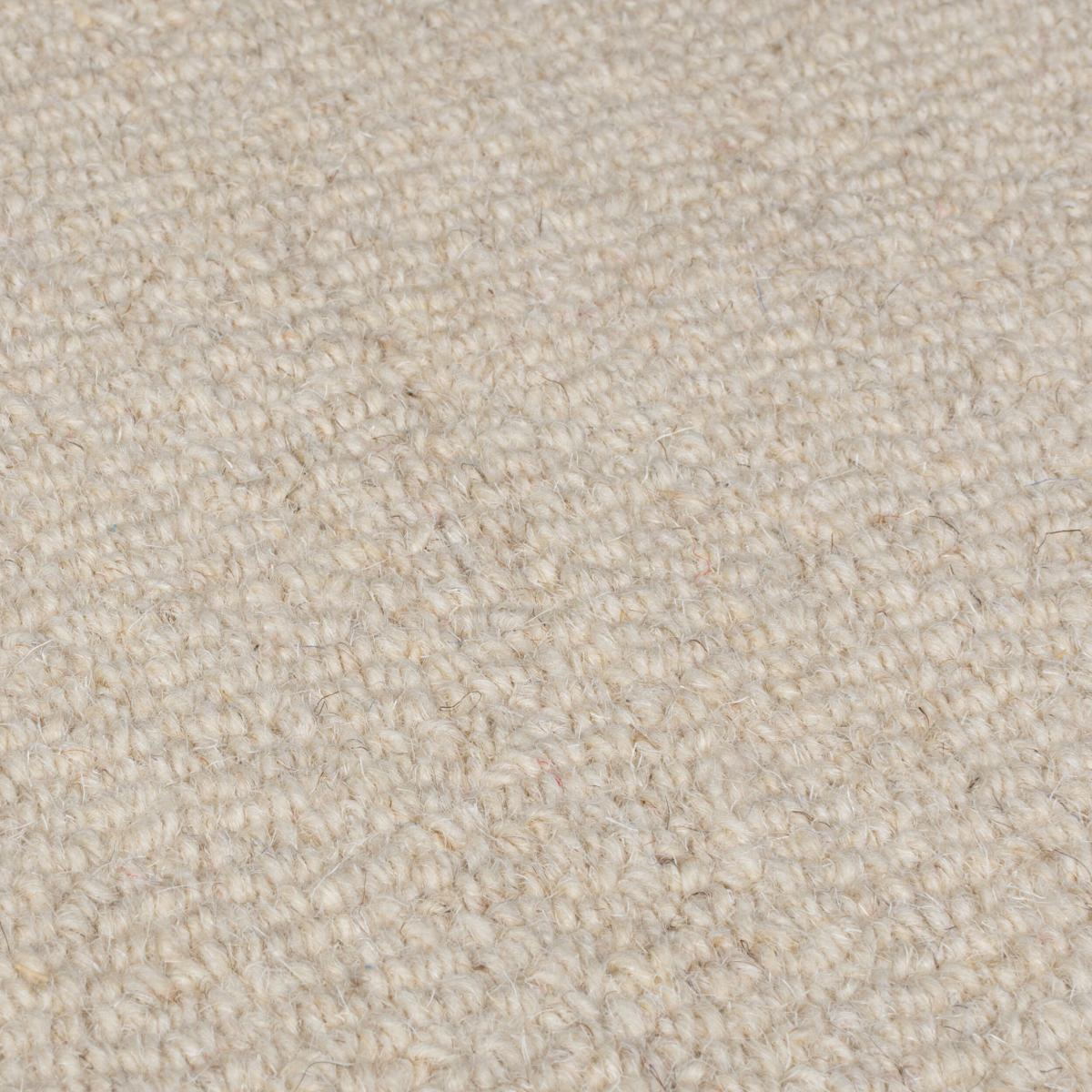 Bonnie Scallop Border Wool Runner – image 2